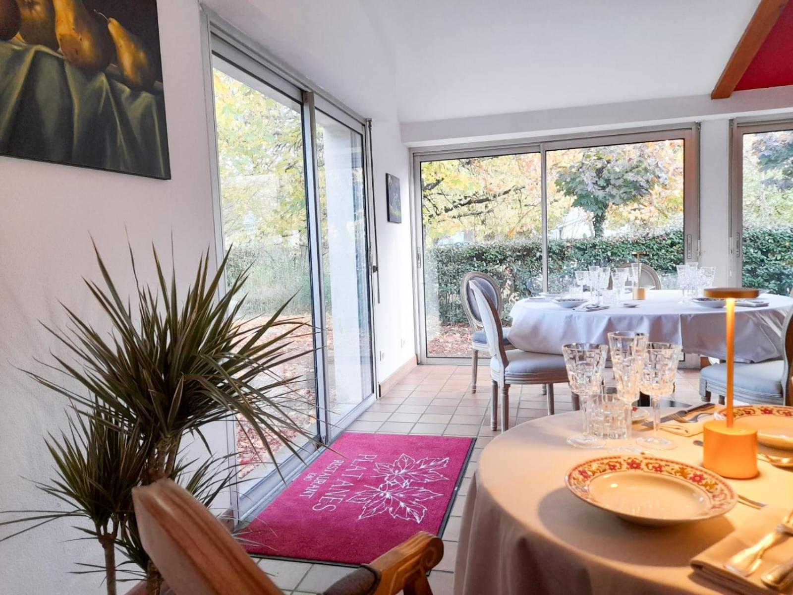 Hotel Platanes - Kb Hotel Group Etauliers ภายนอก รูปภาพ