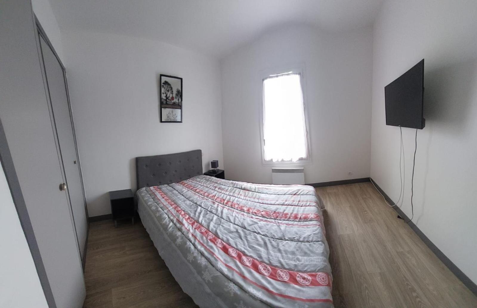 Hotel Platanes - Kb Hotel Group Etauliers ภายนอก รูปภาพ