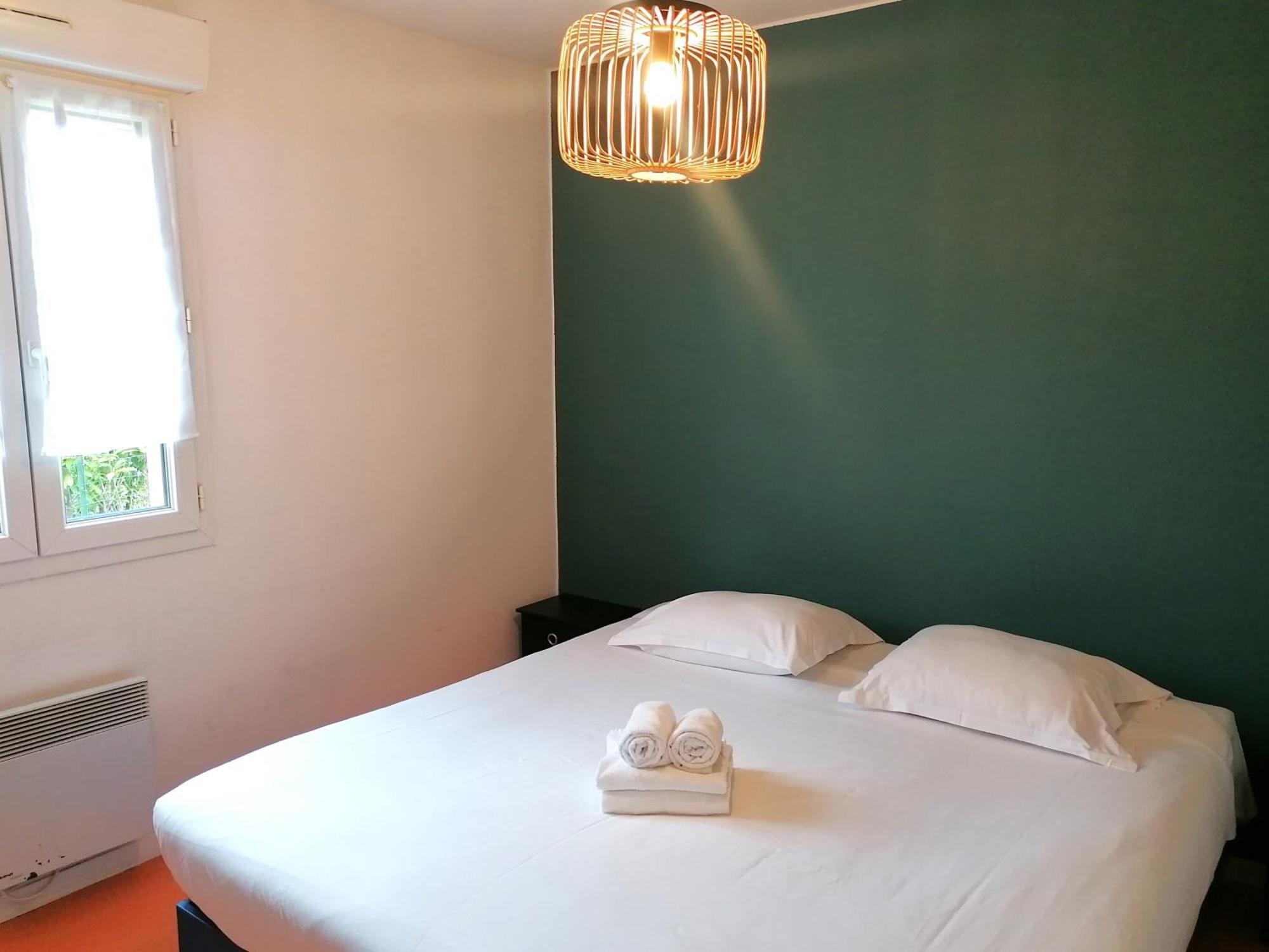 Hotel Platanes - Kb Hotel Group Etauliers ภายนอก รูปภาพ