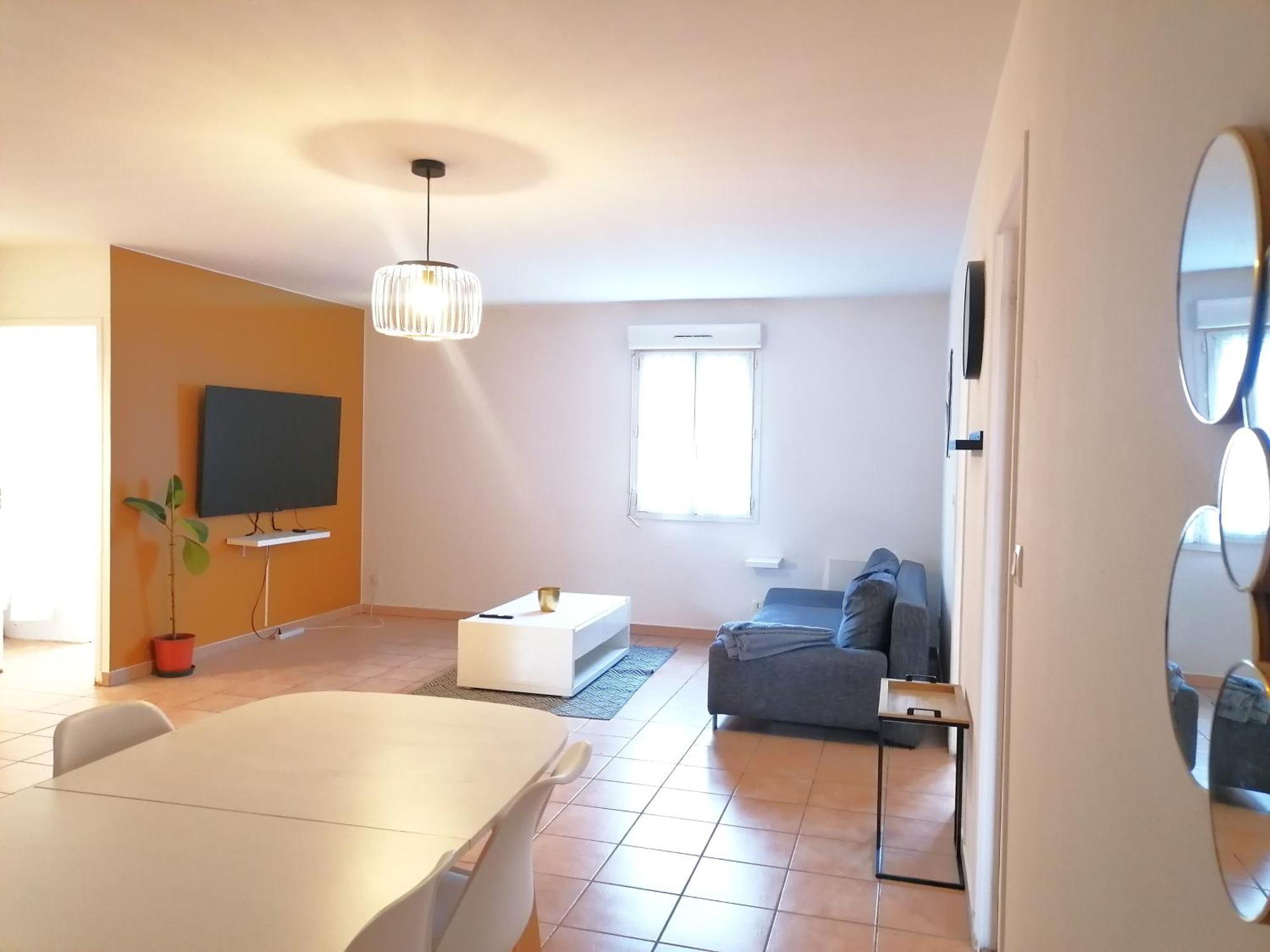Hotel Platanes - Kb Hotel Group Etauliers ภายนอก รูปภาพ