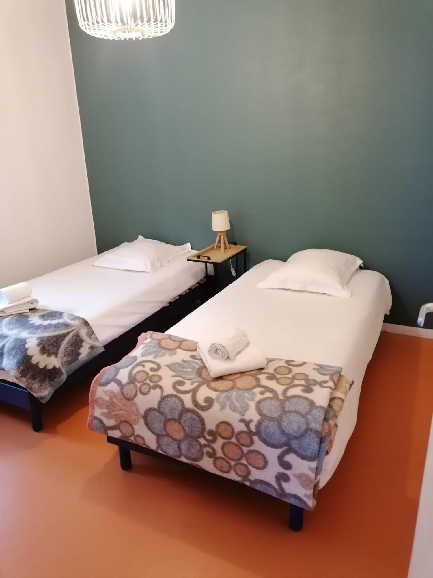 Hotel Platanes - Kb Hotel Group Etauliers ภายนอก รูปภาพ